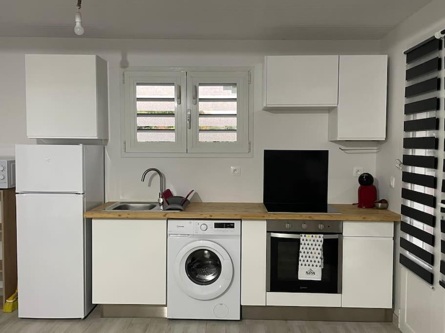 Studio Cosy Et Lumineux ฟอร์-เดอ-ฟร็องส์ ภายนอก รูปภาพ