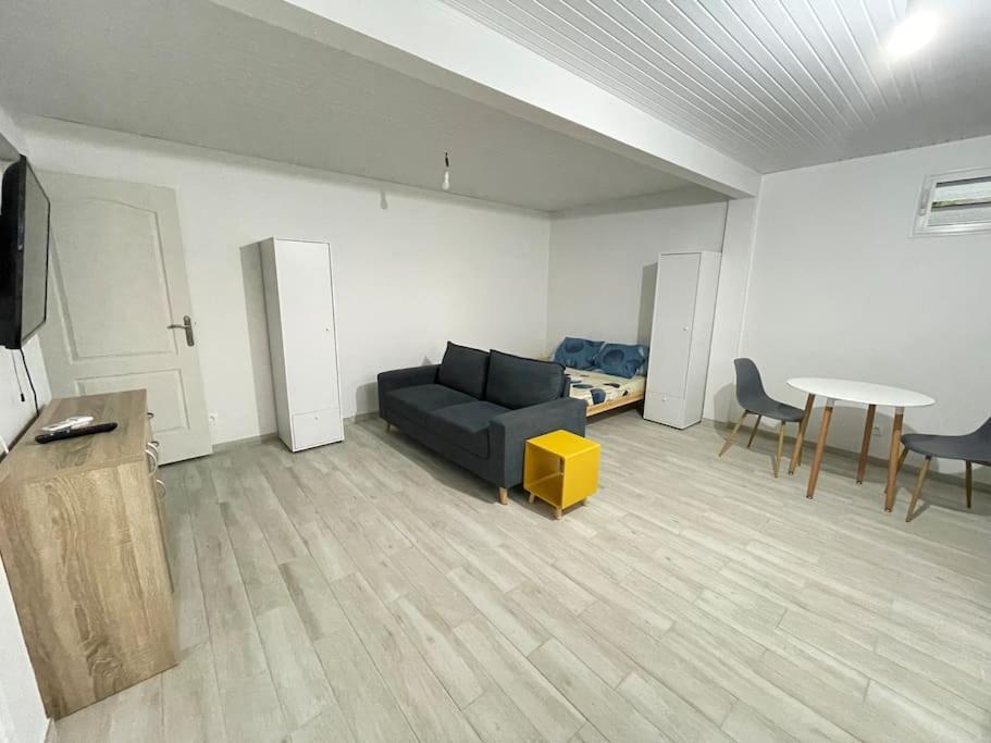 Studio Cosy Et Lumineux ฟอร์-เดอ-ฟร็องส์ ภายนอก รูปภาพ